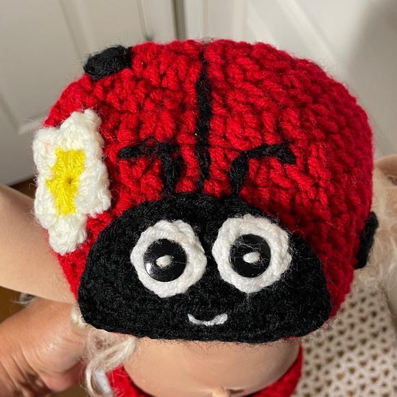 Handmade Ladybug Baby Crochet Set Hat Diaper Cover Red Black Pics Halloween Gift - Picture 11 of 16